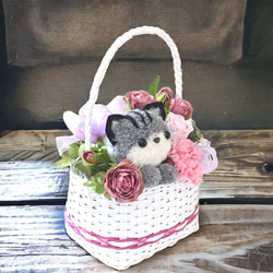 もこペット【猫・ピンクバスケット】プリザーブドフラワー カーネーション 花 誕生日 お祝い フラワーギフト ねこ 5枚目の画像