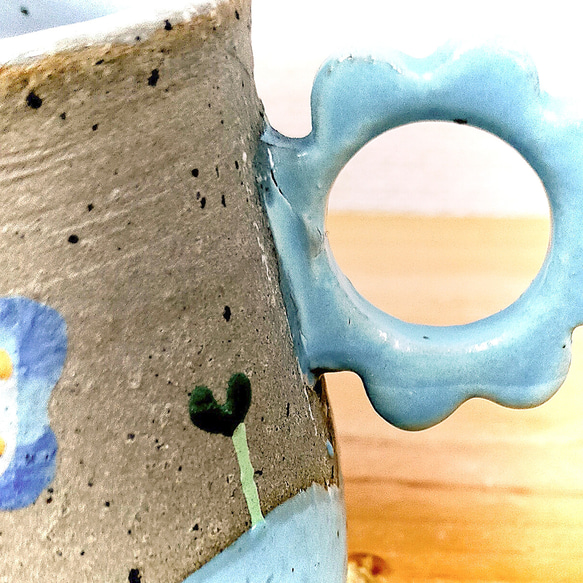 花型ハンドルのマグカッ（ブルー） 3枚目の画像