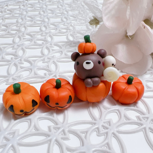 ハロウィン かぼちゃの中からくまちゃんとミニチュアかぼちゃセット 