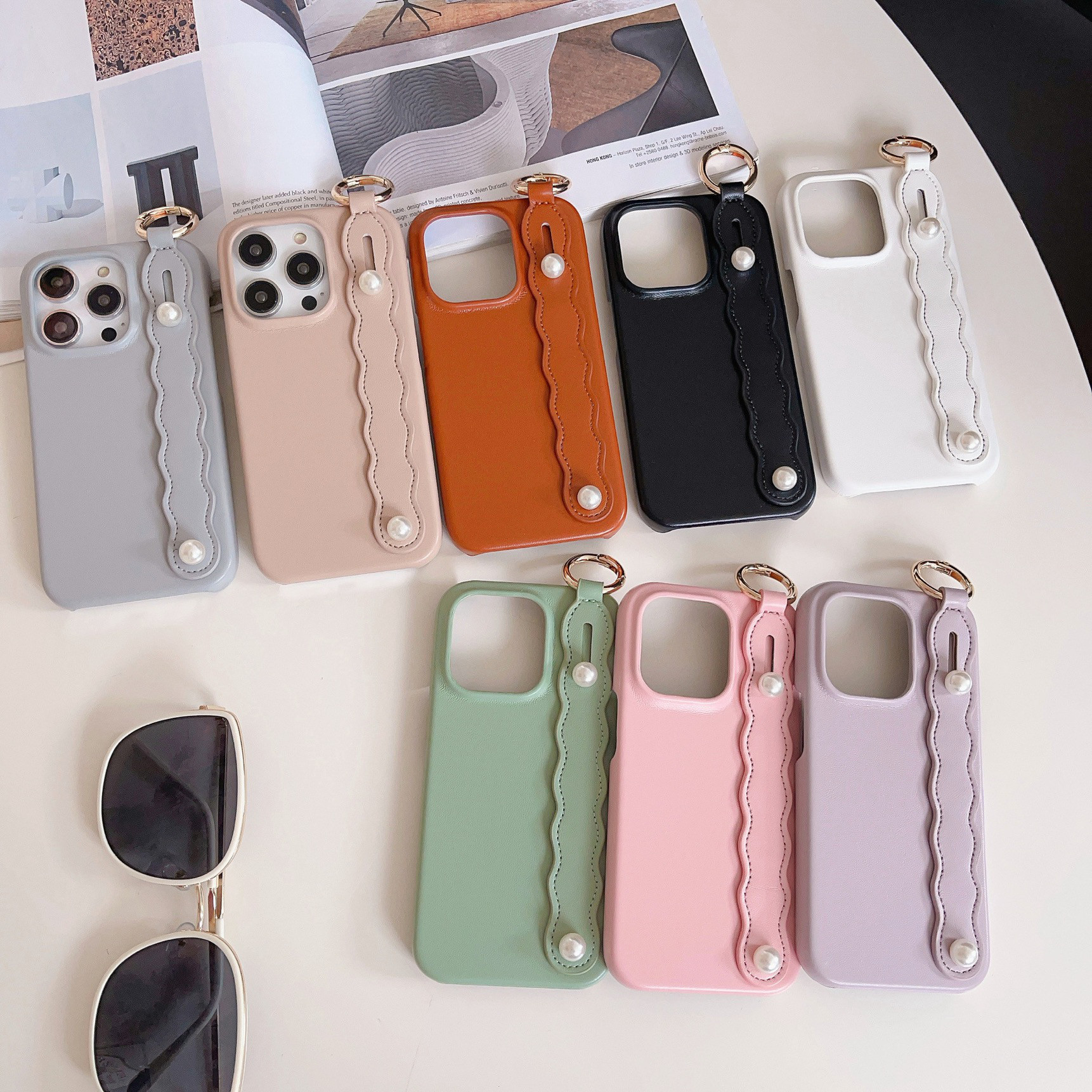 レザーカバー iphone15