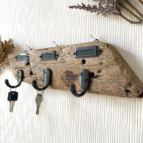 現品限り》流木の3連キーフック キーラック アクセサリーホルダー