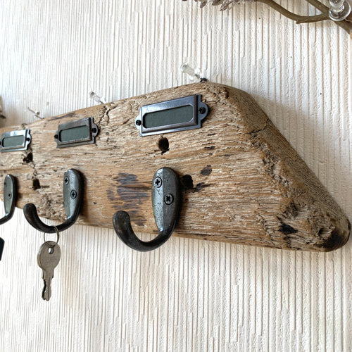 現品限り》流木の3連キーフック キーラック アクセサリーホルダー