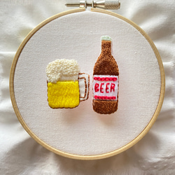 ビール刺繍ブローチセット(赤) 1枚目の画像