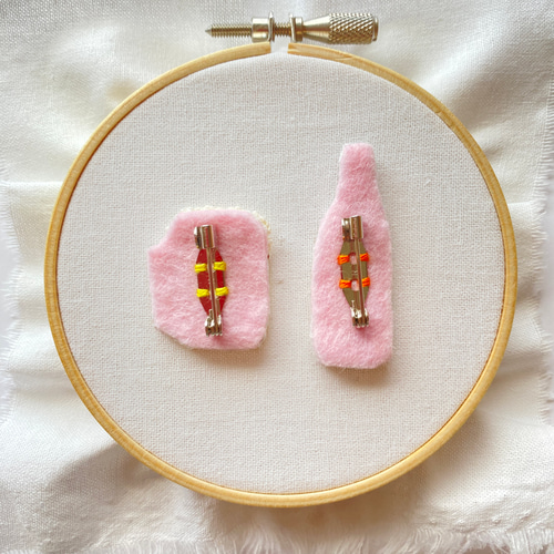 ビール刺繍ブローチセット(オレンジ) ブローチ chikuchiko 通販