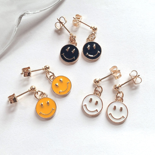 ニコちゃん ピアス❤️ 1セット499円♪ ピアス（スタッド・一粒 