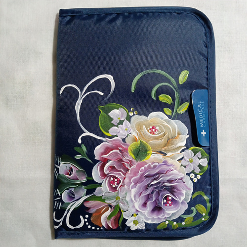 お薬手帳ケース トールペイント 手書き ハンドメイド アクリル絵の具