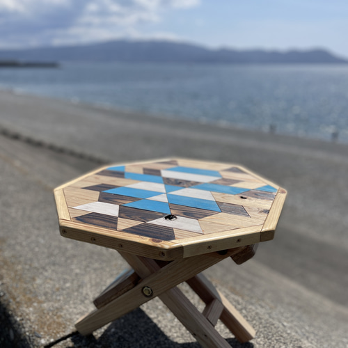 アウトレット】絶対にかぶらない、オルテガ柄オクタゴンテーブル  