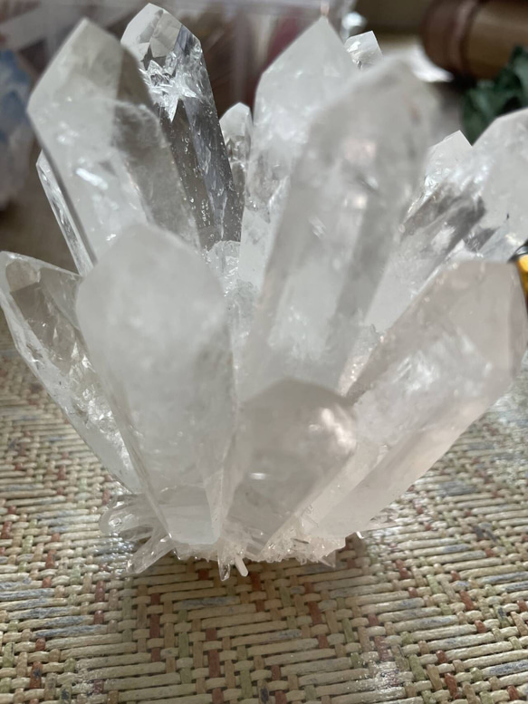 水晶ポイント原石透明度が高いヒマラヤ水晶クラスター　水晶原石 群晶　水晶の柱 クリスタル  浄化 6枚目の画像