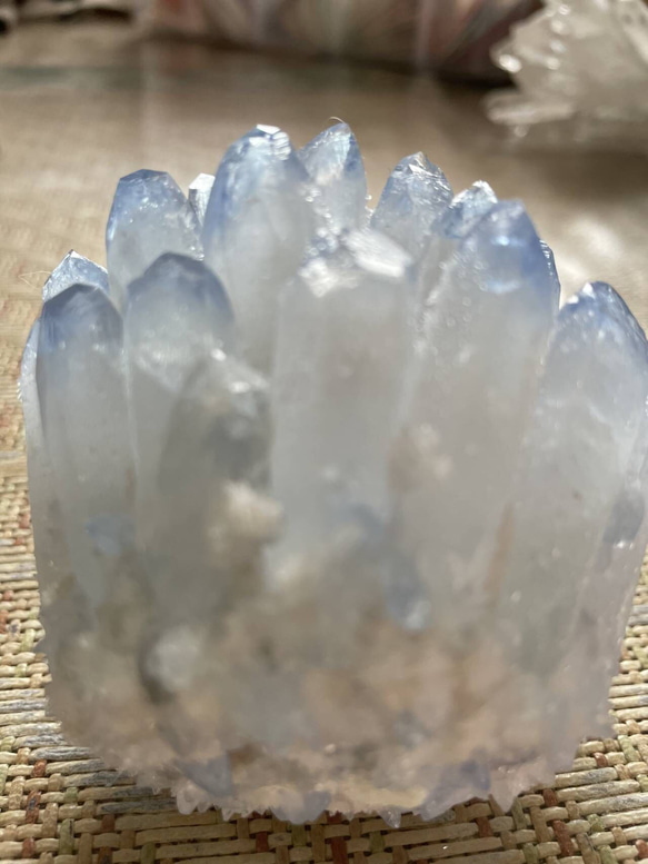 水晶ポイント原石透明度が高いヒマラヤ水晶クラスター　水晶原石 群晶　水晶の柱 クリスタル  浄化 8枚目の画像