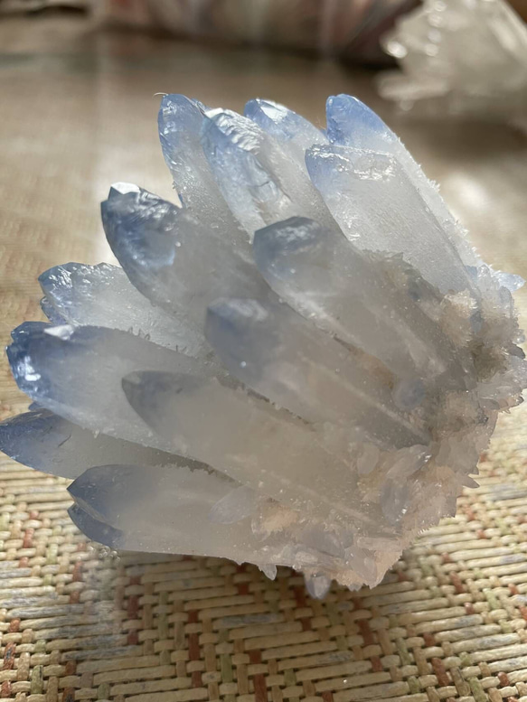 水晶ポイント原石透明度が高いヒマラヤ水晶クラスター　水晶原石 群晶　水晶の柱 クリスタル  浄化 6枚目の画像