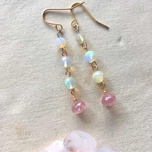 オパール とストロベリークォーツ の ロングピアス ☆イヤリング 