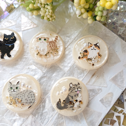 猫のボタン☆5個 o-19 ネコ/ボタン/カボション/動物 ボタン こうちゃん