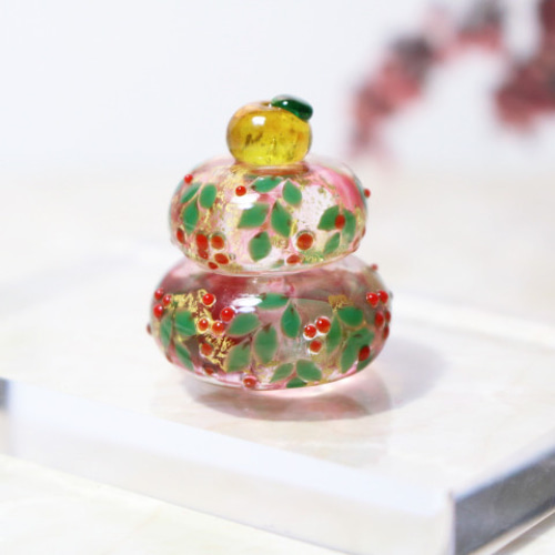 ガラスの鏡餅(南天)金箔入り ミニチュア鏡餅 鏡餅 富松望 硝子細工と