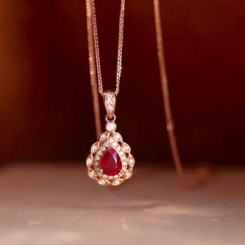 天然ダイヤモンド付きルビーペンダントk18 ネックレス・ペンダント  