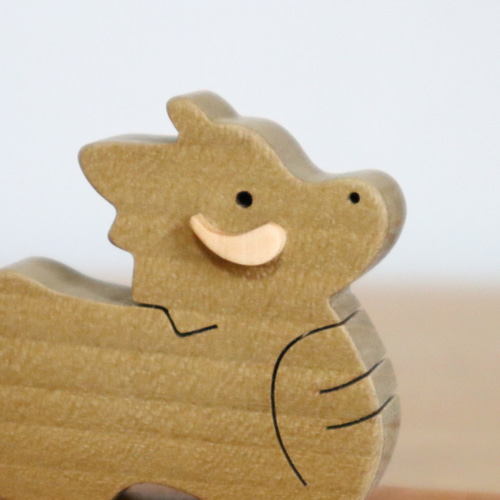 木製干支飾り「辰年」〜手のひらサイズ〜受注制作2024年お正月飾り