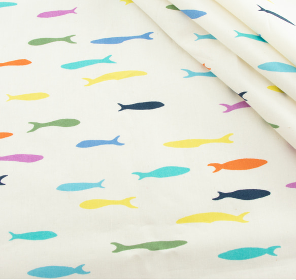 Birch プリント生地  Just For Fun 魚の学校マルチカラー【20cm単位切り売り】 2枚目の画像