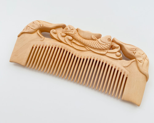 つげ櫛 本つげ 木製櫛 くし 鯉【桃太郎】両面彫刻 静電気防止 美髪