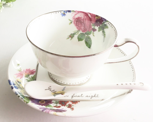 華やかマイセン柄のオリジナルデザインティーカップ＆ソーサー（陶器の