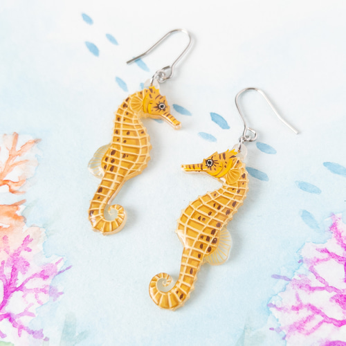 タツノオトシゴ＊ピアス/イヤリング ピアス（フック・チェーン） ねぎ