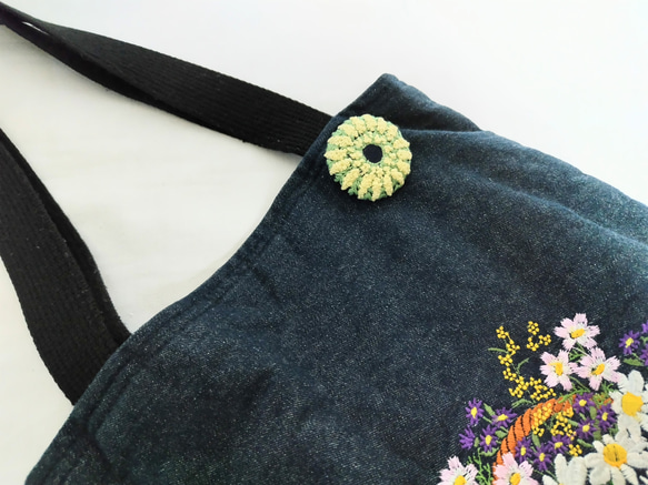 ミモザの花リース② 刺繍ブローチ 3枚目の画像