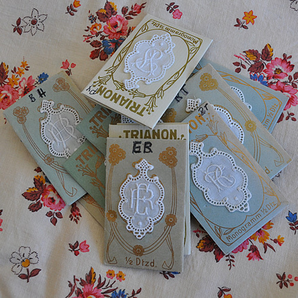 イニシャル電飾　R字型 イニシャル電飾 R字型