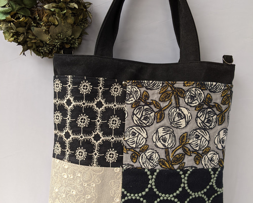 ミナペルホネン/ローズ＆アネモネ【rosy＆anemone】ノアールトート