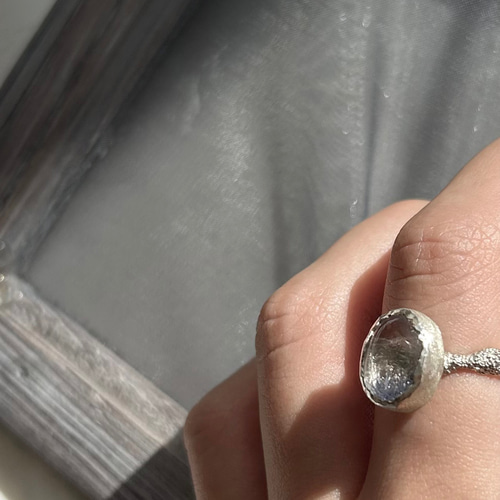 Dumortierite in quartz デュモルチェライトインクォーツ