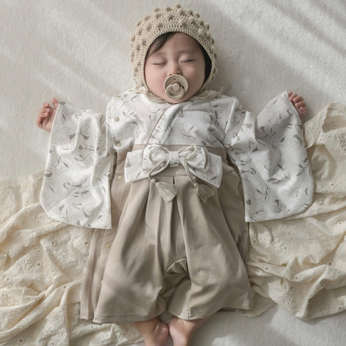 hakama romper |ポピー×グレージュ|袴ロンパース ※70サイズのみ hakama romper |ポピー×グレージュ|袴ロンパース ※70サイズのみ