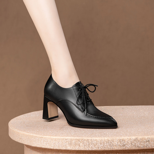 ポインテッドトゥハラコレザーレースアップシューティーブーティ