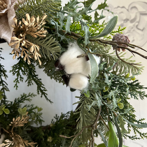 ヤドリギの”グリーンクリスマスリース” 花材は全てアーティ