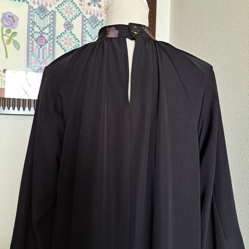 ☆ 着物リメイク/黒留袖/ラグランスリーブ/ハイネックワンピ―ス/一点物