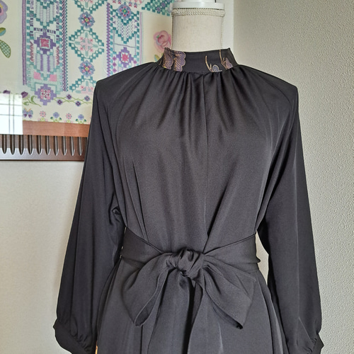 ☆ 着物リメイク/黒留袖/ラグランスリーブ/ハイネックワンピ―ス/一点物