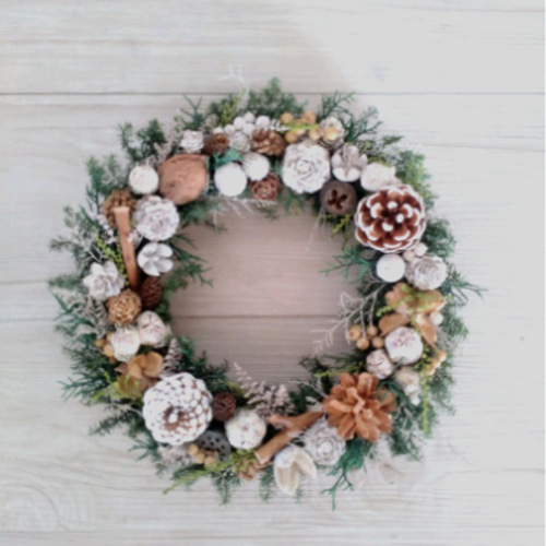 ナチュラルホワイトのクリスマスリース【冬支度ハンドメイド2024