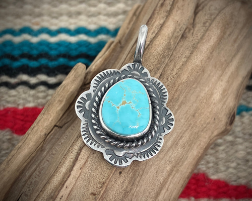 ナチュラル　ロイストーンターコイズネックレス インディアンジュエリー　シルバー ロイストン ターコイズ トルコ石 シルバー ネックレス