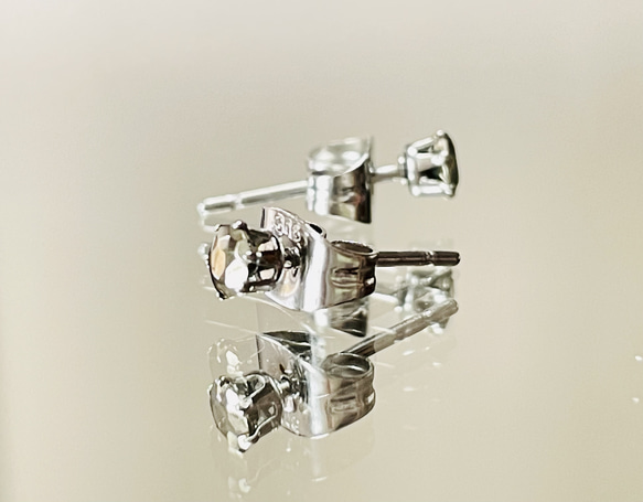 〜しっとりアンティークゴールド〜　パイライトのプチスタンドピアス　サージカルステンレス316L 7枚目の画像