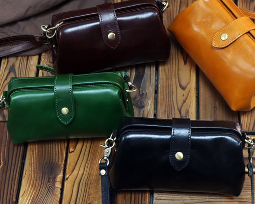 ショルダーバッグ・ポシェット Mini Padded Cylinder ショルダーバッグ 本革 牛革 本革ショルダー ミニバッグ