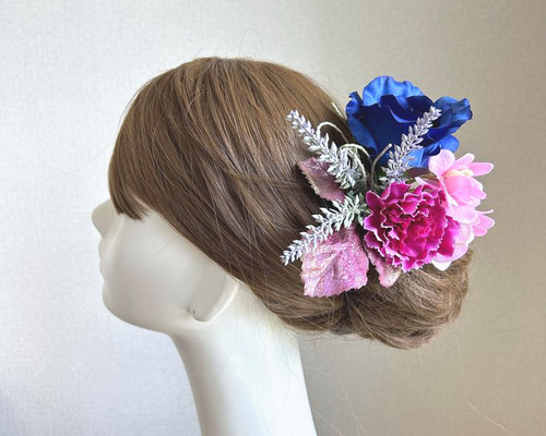 ネイビーの薔薇とカーネーションのブーケ風の髪飾り フラメンコ ダンス