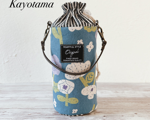 581  ペットボトルカバー　保温・保冷　   お花  フラワー　ブルー系 581 ペットボトルカバー 保温・保冷 お花 フラワー ブルー系 581