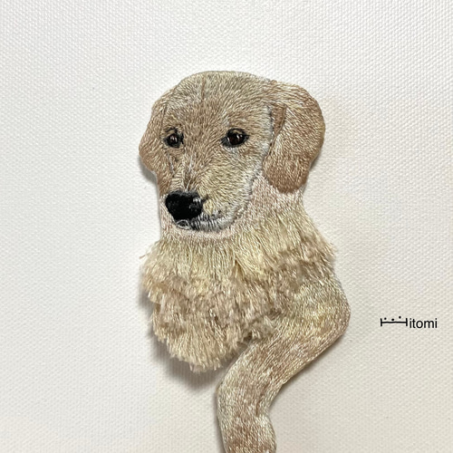 刺繍　ブローチ　ゴールデンレトリバー　ハンドメイド 犬刺繍のブローチ【ゴールデンレトリバー】 ブローチ hitomi tukada