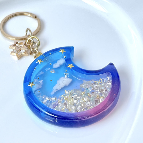 煌めく夜空の雲入りお月様シェイカーキーホルダー・名入れ