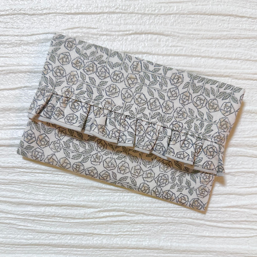 リバティプリントを使用した＊フリル ポケットティッシュケース