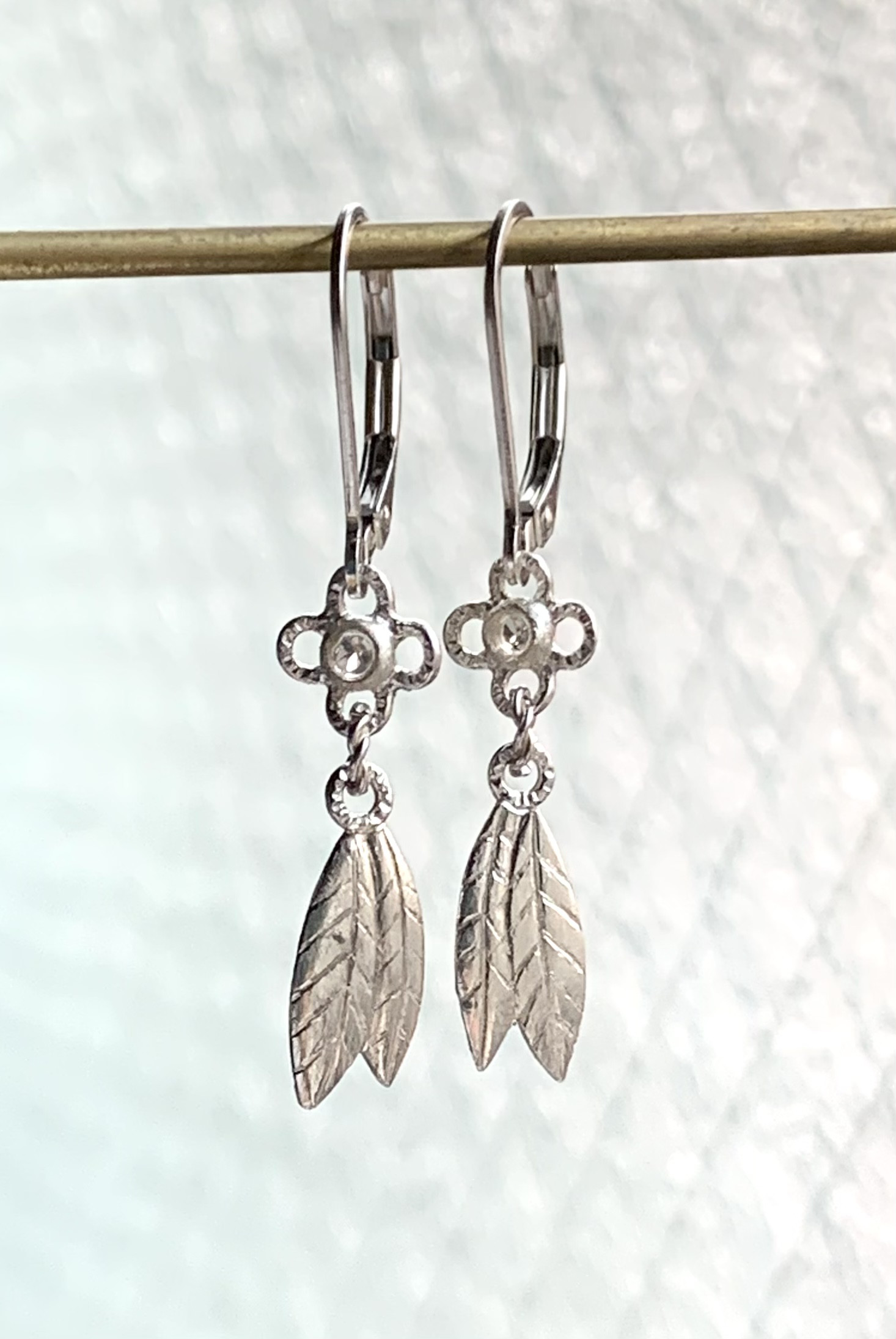 ギンモクセイのピアス（ムーンストーン）