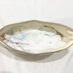 おむつポーチ＊オムツポーチ＊名入れ＊名前入れ＊出産祝い＊ギフト＊リバティ 3枚目の画像