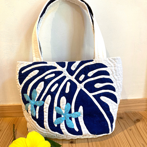 ハワイアンキルトモンステラ葉デザイントートバッグ