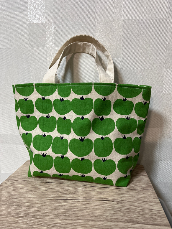 レザートートバッグ ハンドメイド 手縫い グリーン 緑 みどり キーホルダー