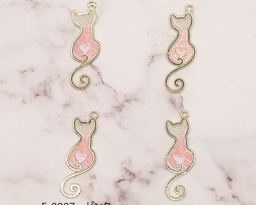 ☆しじみ支援品☆ジャンピング猫・天然石・お花・シトリン・チャーム・パーツ☆ りょうこ様】1166.天然石 椿 ジャンピング猫 レジン チャーム