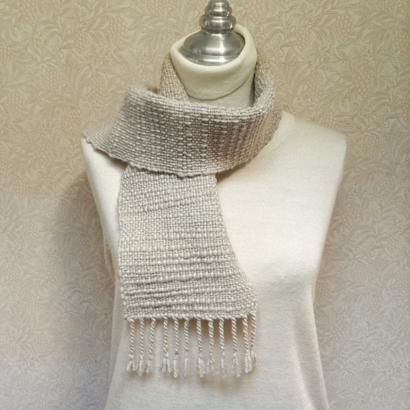 草木染毛糸の手織りマフラー　Ｍ-147 2枚目の画像