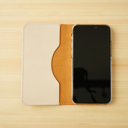 牛革 iPhone15 / 15 Pro カバー  ヌメ革  レザーケース  手帳型  キャメル 3枚目の画像