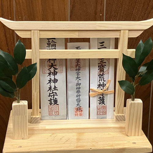 厳かな鳥居のスタンド 神社お札 お祀り 鳥居の神棚 吉方 神棚