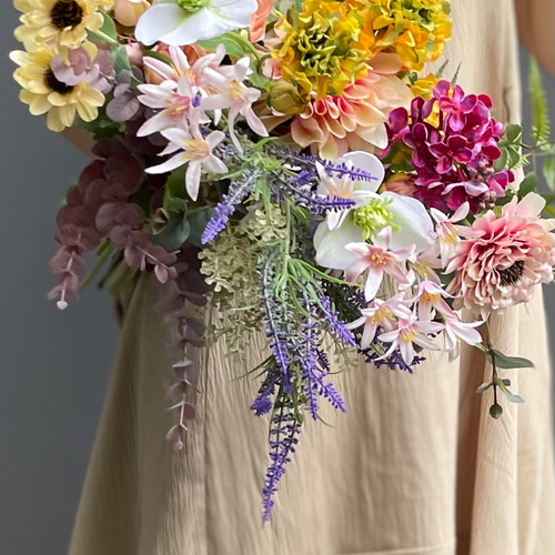 アーティフィシャルフラワーのミックスカラーのシャンペトルブーケ （1  